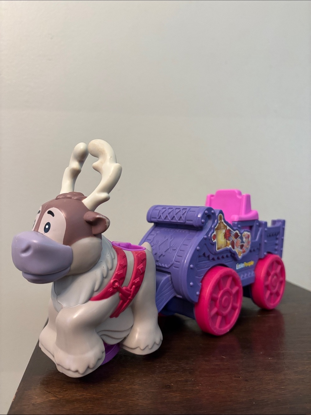 Fisher Price Little People Disney Frozen Sven Reindeer Kristoffs Sleigh Vehicle